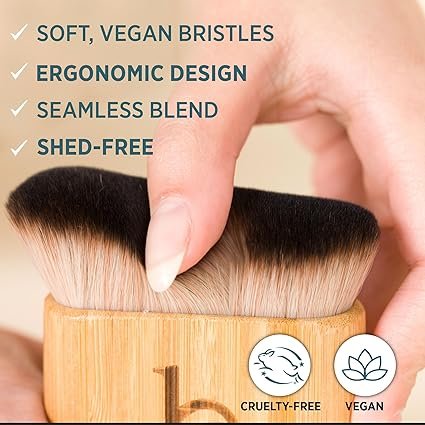 Ultra Soft Self Tanner Brush - Kabuki Brush for Body Foundation & Makeup, Blending Applicator for Tanner
